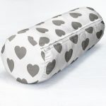 Kalp Desen Dijital Baskılı İç Dolgulu - Fermuarlı Süet Silindir Rulo Yastık Kırlent Realhomes