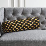 - RealHomes Özel Tasarımlı Dijital Baskılı İç Dolgulu Fermuarlı Silindir Yastık - Realhomes Siyah Zemin Üzerinde Gold Renkli Puantiyeli Dijital Baskılı Modern İç Dolgulu - Fermuarlı Süet Silindir Yuvarlak Yastık Kırlent Realhomes