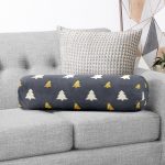 - RealHomes Özel Tasarımlı Dijital Baskılı İç Dolgulu Fermuarlı Silindir Yastık - Realhomes Renkli Zemin Üzerinde Çam Ağacı Desenli Dijital Baskılı Modern İç Dolgulu Fermuarlı Çok Amaçlı Silindir Yastık Kırlent Realhomes