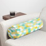 - RealHomes Özel Tasarımlı Dijital Baskılı İç Dolgulu Fermuarlı Silindir Yastık - Realhomes Beyaz Zemin Üzerinde Renkli Geometrik Desenli Dijital Baskılı Modern İç Dolgulu - Fermuarlı Süet Silindir Daire Yastık Kırlent Realhomes