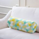 - RealHomes Özel Tasarımlı Dijital Baskılı İç Dolgulu Fermuarlı Silindir Yastık - Realhomes Beyaz Zemin Üzerinde Renkli Geometrik Desenli Dijital Baskılı Modern İç Dolgulu - Fermuarlı Süet Silindir Daire Yastık Kırlent Realhomes
