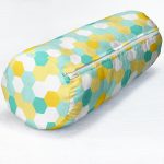 - RealHomes Özel Tasarımlı Dijital Baskılı İç Dolgulu Fermuarlı Silindir Yastık - Realhomes Beyaz Zemin Üzerinde Renkli Geometrik Desenli Dijital Baskılı Modern İç Dolgulu - Fermuarlı Süet Silindir Daire Yastık Kırlent Realhomes