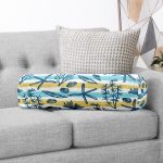 - RealHomes Özel Tasarımlı Dijital Baskılı İç Dolgulu Fermuarlı Silindir Yastık - Realhomes Beyaz Zeminde Renkli Modern Çizgili Deniz Motifli Dijital Baskılı Modern İç Dolgulu - Fermuarlı Süet Silindir Yuvarlak Yastık Kırlent Realhomes