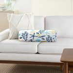 Beyaz Zemin Üzerinde Renkli Deniz Motifli Dijital Baskılı Modern İç Dolgulu - Fermuarlı Süet Silindir Daire Yastık Kırlent Realhomes