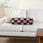 Renkli Pastel Zemin Üzerinde Siyah Ekose Desenli Dijital Baskılı Modern İç Dolgulu Fermuarlı Çok Amaçlı Silindir Yastık Kırlent Realhomes