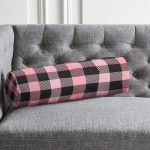 - RealHomes Özel Tasarımlı Dijital Baskılı İç Dolgulu Fermuarlı Silindir Yastık - Realhomes Renkli Pastel Zemin Üzerinde Siyah Ekose Desenli Dijital Baskılı Modern İç Dolgulu Yumuşak Silindir Form Yastık Kırlent Realhomes