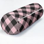 - RealHomes Özel Tasarımlı Dijital Baskılı İç Dolgulu Fermuarlı Silindir Yastık - Realhomes Renkli Pastel Zemin Üzerinde Siyah Ekose Desenli Dijital Baskılı Modern İç Dolgulu Süet Silindir Yastık Kırlent - Bel Yastığı Realhomes