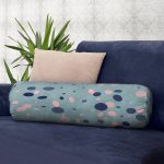 - RealHomes Özel Tasarımlı Dijital Baskılı İç Dolgulu Fermuarlı Silindir Yastık - Realhomes Renkli Zemin Üzerinde Pastel Renkli Puantiye Desenli Dijital Baskılı Modern İç Dolgulu - Fermuarlı Süet Berjer Silindir Yastık Kırlent Realhomes