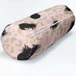 - RealHomes Özel Tasarımlı Dijital Baskılı İç Dolgulu Fermuarlı Silindir Yastık - Realhomes  Pastel Zemin Üzerinde Gold Detaylı Ananas Desenli Dijital Baskılı Modern İç Dolgulu Yumuşak Silindir Form Yastık Kırlent Realhomes