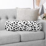 - RealHomes Özel Tasarımlı Dijital Baskılı İç Dolgulu Fermuarlı Silindir Yastık - Realhomes  Renkli Zemin Üzerinde Siyah Geometrik Çizimli Dijital Baskılı Modern İç Dolgulu Süet Silindir Yastık Kırlent - Bel Yastığı Realhomes