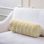 - RealHomes Özel Tasarımlı Dijital Baskılı İç Dolgulu Fermuarlı Silindir Yastık - Realhomes Beyaz Zemin Üzerinde Renkli Geometrik Desenli Dijital Baskılı Modern İç Dolgulu - Fermuarlı Süet Berjer Silindir Yastık Kırlent Realhomes