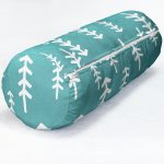 - RealHomes Özel Tasarımlı Dijital Baskılı İç Dolgulu Fermuarlı Silindir Yastık - Realhomes Beyaz Zemin Üzerinde Renkli Geometrik Desenli Dijital Baskılı Modern İç Dolgulu - Fermuarlı Süet Silindir Rulo Yastık Kırlent Realhomes