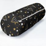 - RealHomes Özel Tasarımlı Dijital Baskılı İç Dolgulu Fermuarlı Silindir Yastık - Realhomes  Renkli Zemin Üzerinde Çam Ağacı Desenli Dijital Baskılı Modern İç Dolgulu Fermuarlı Çok Amaçlı Silindir Yastık Kırlent Realhomes