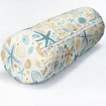 Renkli Zemin Üzerinde Deniz Yıldızı Desenli Dijital Baskılı Modern İç Dolgulu Süet Silindir Yastık Kırlent - Bel Yastığı Realhomes