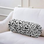 Beyaz Zemin Üzerinde Siyah Renkli Geometrik Çizim Dijital Baskılı Modern İç Dolgulu Yumuşak Silindir Form Yastık Kırlent Realhomes