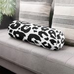 - RealHomes Özel Tasarımlı Dijital Baskılı İç Dolgulu Fermuarlı Silindir Yastık - Realhomes Renkli Zemin Üzerinde Geometrik Desenli Dijital Baskılı Modern İç Dolgulu - Fermuarlı Süet Silindir Yuvarlak Yastık Kırlent Realhomes