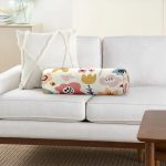 - RealHomes Özel Tasarımlı Dijital Baskılı İç Dolgulu Fermuarlı Silindir Yastık - Realhomes Pastel Zemin Üzerinde Çiçek Desenli Dijital Baskılı Modern İç Dolgulu Süet Silindir Yastık Kırlent - Bel Yastığı Realhomes