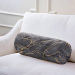 - RealHomes Özel Tasarımlı Dijital Baskılı İç Dolgulu Fermuarlı Silindir Yastık - Realhomes  Siyah Zemin Üzerinde Gold Detaylı Mermer Desenli Dijital Baskılı Modern İç Dolgulu - Fermuarlı Süet Silindir Yuvarlak Yastık Kırlent Realhomes