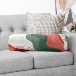 - RealHomes Özel Tasarımlı Dijital Baskılı İç Dolgulu Fermuarlı Silindir Yastık - Realhomes  Renkli Zemin Üzerinde Geometrik Desenli Dijital Baskılı Modern İç Dolgulu - Fermuarlı Süet Silindir Rulo Yastık Kırlent Realhomes