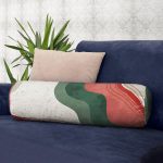 - RealHomes Özel Tasarımlı Dijital Baskılı İç Dolgulu Fermuarlı Silindir Yastık - Realhomes  Renkli Zemin Üzerinde Geometrik Desenli Dijital Baskılı Modern İç Dolgulu - Fermuarlı Süet Silindir Rulo Yastık Kırlent Realhomes