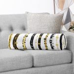 - RealHomes Özel Tasarımlı Dijital Baskılı İç Dolgulu Fermuarlı Silindir Yastık - Realhomes  Beyaz Zemin Üzerinde Gold Çizgili Dijital Baskılı Modern İç Dolgulu - Fermuarlı Süet Silindir Daire Yastık Kırlent Realhomes