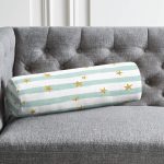 - RealHomes Özel Tasarımlı Dijital Baskılı İç Dolgulu Fermuarlı Silindir Yastık - Realhomes  Beyaz Zemin Üzerinde Renkli Çizgili Gold Detaylı Dijital Baskılı Modern İç Dolgulu - Fermuarlı Süet Silindir Rulo Yastık Kırlent Realhomes