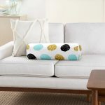 - RealHomes Özel Tasarımlı Dijital Baskılı İç Dolgulu Fermuarlı Silindir Yastık - Realhomes Beyaz Zemin Üzerinde Renkli Puantiyeli Dijital Baskılı Modern İç Dolgulu - Fermuarlı Süet Silindir Rulo Yastık Kırlent Realhomes