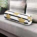 - RealHomes Özel Tasarımlı Dijital Baskılı İç Dolgulu Fermuarlı Silindir Yastık - Realhomes  Beyaz Zemin Üzerinde Gold Detaylı Yıldız Desenli Dijital Baskılı Modern İç Dolgulu - Fermuarlı Süet Silindir Yuvarlak Yastık Kırlent Realhomes