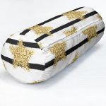 - RealHomes Özel Tasarımlı Dijital Baskılı İç Dolgulu Fermuarlı Silindir Yastık - Realhomes  Beyaz Zemin Üzerinde Gold Detaylı Yıldız Desenli Dijital Baskılı Modern İç Dolgulu - Fermuarlı Süet Silindir Yuvarlak Yastık Kırlent Realhomes