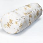 - RealHomes Özel Tasarımlı Dijital Baskılı İç Dolgulu Fermuarlı Silindir Yastık - Realhomes Beyaz Zemin Üzerinde Gold Detaylı Kar tanesi Desenli Dijital Baskılı Modern İç Dolgulu - Fermuarlı Süet Berjer Silindir Yastık Kırlent Realhomes