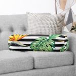 - RealHomes Özel Tasarımlı Dijital Baskılı İç Dolgulu Fermuarlı Silindir Yastık - Realhomes Beyaz Zemin Üzerinde Yeşil Yaprak Desenli Dijital Baskılı Modern İç Dolgulu Yumuşak Silindir Form Yastık Kırlent Realhomes