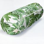 Beyaz Zemin Üzerinde Yeşil Yaprak Desenli Dijital Baskılı Modern İç Dolgulu - Fermuarlı Süet Silindir Rulo Yastık Kırlent Realhomes
