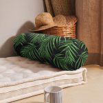 - RealHomes Özel Tasarımlı Dijital Baskılı İç Dolgulu Fermuarlı Silindir Yastık - Realhomes Siyah Zemin Üzerinde Yeşil Yaprak Desenli Dijital Baskılı Modern İç Dolgulu - Fermuarlı Süet Silindir Yuvarlak Yastık Kırlent Realhomes