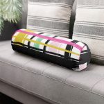 - RealHomes Özel Tasarımlı Dijital Baskılı İç Dolgulu Fermuarlı Silindir Yastık - Realhomes  Beyaz Zemin Üzerinde Renkli Ekose Desenli Dijital Baskılı Modern İç Dolgulu Fermuarlı Çok Amaçlı Silindir Yastık Kırlent Realhomes