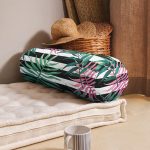 - RealHomes Özel Tasarımlı Dijital Baskılı İç Dolgulu Fermuarlı Silindir Yastık - Realhomes Beyaz Zeminde Siyah Beyaz Çizgili Yeşil Yaprak Desenli Dijital Baskılı Modern İç Dolgulu - Fermuarlı Süet Silindir Rulo Yastık Kırlent Realhomes