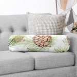 - RealHomes Özel Tasarımlı Dijital Baskılı İç Dolgulu Fermuarlı Silindir Yastık - Realhomes  Beyaz Zemin Üzerinde İnce Yaprak Desenli Kozalak Dijital Baskılı Modern İç Dolgulu - Fermuarlı Süet Silindir Daire Yastık Kırlent Realhomes