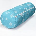 - RealHomes Özel Tasarımlı Dijital Baskılı İç Dolgulu Fermuarlı Silindir Yastık - Realhomes  Renkli Zemin Üzerinde Kar tanesi Desenli Dijital Baskılı Modern İç Dolgulu Fermuarlı Çok Amaçlı Silindir Yastık Kırlent Realhomes