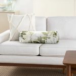 - RealHomes Özel Tasarımlı Dijital Baskılı İç Dolgulu Fermuarlı Silindir Yastık - Realhomes Renkli Zemin Üzerinde Yaprak Desenli Dijital Baskılı Modern İç Dolgulu - Fermuarlı Süet Silindir Yuvarlak Yastık Kırlent Realhomes