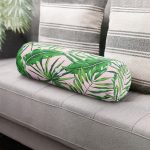 Renkli Zemin Üzerinde Yaprak Desenli Dijital Baskılı Modern İç Dolgulu - Fermuarlı Süet Berjer Silindir Yastık Kırlent Realhomes