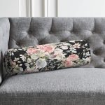 Renkli Zemin Üzerinde Çiçek Desenli Dijital Baskılı Modern İç Dolgulu - Fermuarlı Süet Silindir Rulo Yastık Kırlent Realhomes