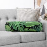 - RealHomes Özel Tasarımlı Dijital Baskılı İç Dolgulu Fermuarlı Silindir Yastık - Realhomes  Siyah Zemin Üzerinde Yeşil Yaprak Desenli Dijital Baskılı Modern İç Dolgulu - Fermuarlı Süet Silindir Yuvarlak Yastık Kırlent Realhomes