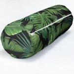 - RealHomes Özel Tasarımlı Dijital Baskılı İç Dolgulu Fermuarlı Silindir Yastık - Realhomes  Siyah Zemin Üzerinde Yeşil Yaprak Desenli Dijital Baskılı Modern İç Dolgulu - Fermuarlı Süet Silindir Yuvarlak Yastık Kırlent Realhomes