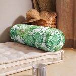 - RealHomes Özel Tasarımlı Dijital Baskılı İç Dolgulu Fermuarlı Silindir Yastık - Realhomes Beyaz Zemin Üzerinde Yeşil Yaprak Desenli Dijital Baskılı Modern İç Dolgulu - Fermuarlı Süet Berjer Silindir Yastık Kırlent Realhomes