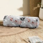 - RealHomes Özel Tasarımlı Dijital Baskılı İç Dolgulu Fermuarlı Silindir Yastık - Realhomes Pastel Zemin Üzerinde Yaprak Desenli Dijital Baskılı Modern İç Dolgulu Süet Silindir Yastık Kırlent - Bel Yastığı Realhomes