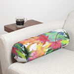 - RealHomes Özel Tasarımlı Dijital Baskılı İç Dolgulu Fermuarlı Silindir Yastık - Realhomes Beyaz Zemin Üzerinde Renkli Yaprak Desenli Dijital Baskılı Modern İç Dolgulu Yumuşak Silindir Form Yastık Kırlent Realhomes