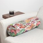 Beyaz Zemin Üzerinde Renkli Çiçek Desenli Dijital Baskılı Modern İç Dolgulu Fermuarlı Çok Amaçlı Silindir Yastık Kırlent Realhomes