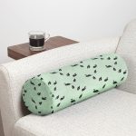 Renkli Zemin Üzerinde Siyah Flamingo Desenli Dijital Baskılı Modern İç Dolgulu - Fermuarlı Süet Silindir Daire Yastık Kırlent Realhomes