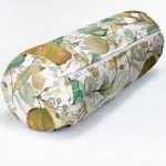 - RealHomes Özel Tasarımlı Dijital Baskılı İç Dolgulu Fermuarlı Silindir Yastık - Realhomes Beyaz Zemin Üzerinde Sonbahar Yaprak Desenli Dijital Baskılı Modern İç Dolgulu Süet Silindir Yastık Kırlent - Bel Yastığı Realhomes