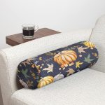 - RealHomes Özel Tasarımlı Dijital Baskılı İç Dolgulu Fermuarlı Silindir Yastık - Realhomes Renkli Zemin Üzerinde Bal Kabağı Desenli Dijital Baskılı Modern İç Dolgulu Süet Silindir Yastık Kırlent - Bel Yastığı Realhomes