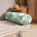 - RealHomes Özel Tasarımlı Dijital Baskılı İç Dolgulu Fermuarlı Silindir Yastık - Realhomes Beyaz Zemin Üzerinde Yeşil Yaprak Desenli Dijital Baskılı Modern İç Dolgulu Süet Silindir Yastık Kırlent - Bel Yastığı Realhomes